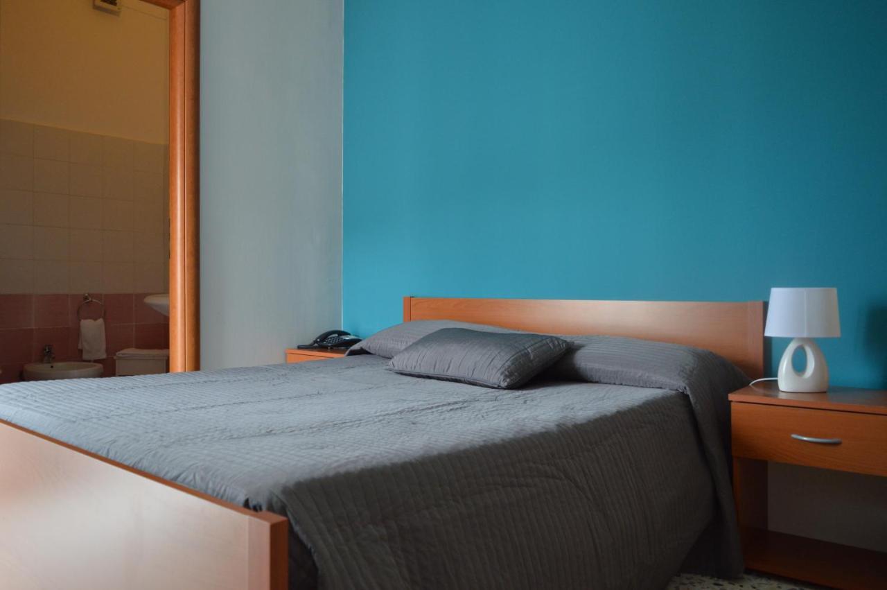 B&B Scalea Rooms Exterior photo